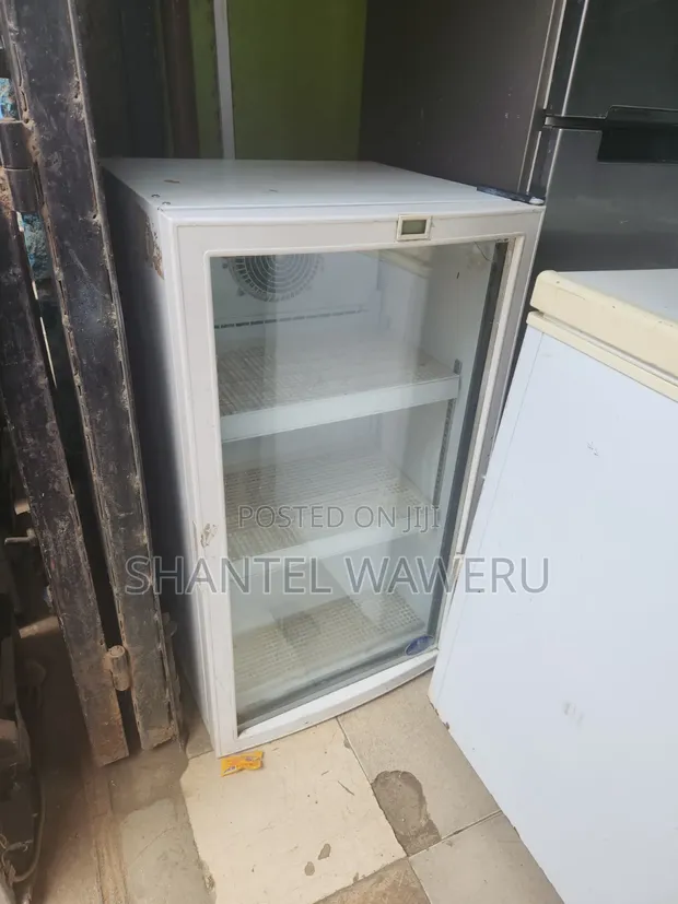 Friji la Kuonyesha la 100L - Lilitumika - 1