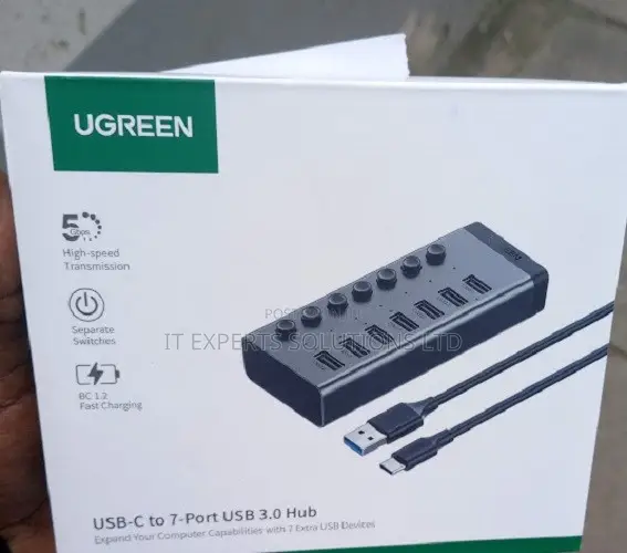 UGREEN USB-C to 7-Port USB-A 3.0 Hub - 1