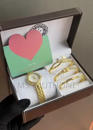 Sleek, Chic, and Uniquely Hers Gift Set
