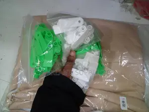 Ear Tags Nzito za Slim