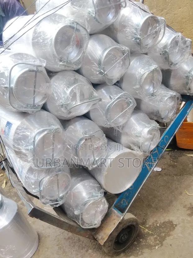 Pardini 20L Milk Bucket Collection and Storage Can - 1