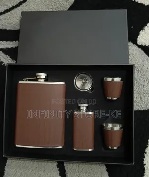Brown Leather Whiskey Flask Gift Set