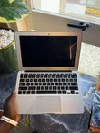 Apple MacBook Air 13.3" Intel Core i5 4GB RAM 128GB SSD - 2