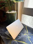 Apple MacBook Air 13.3" Intel Core i5 4GB RAM 128GB SSD - 4