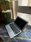 Apple MacBook Air 13.3" Intel Core i5 4GB RAM 128GB SSD - 5