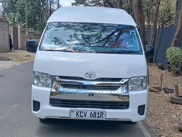 Toyota HiAce 2019 - 1
