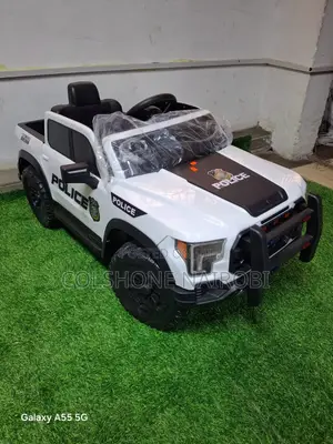 Kids Electric Police Truck Ride-on Car with Bull Bar