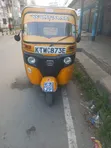 Bajaj RE 2025 Njano - 2