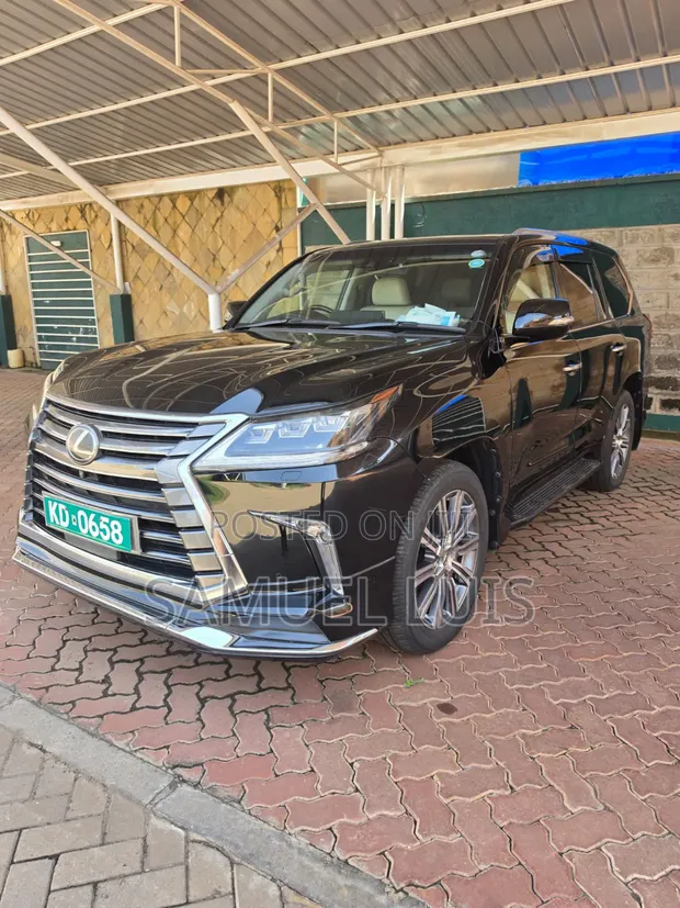 Lexus LX 570 2015 Black - 1