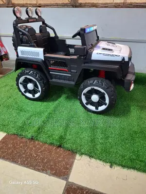 Kids Electric 4WD Ride-on Jeep Truck (12V)
