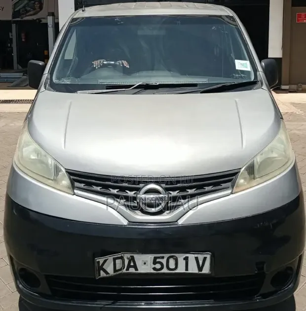 Nissan NV200 2013 Beige - 1