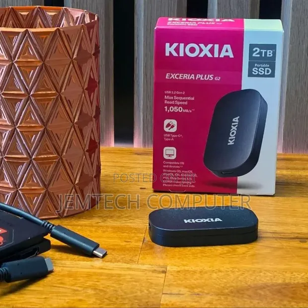 Kioxia Exceria Plus G2 Portable External SSD 2TB - 1