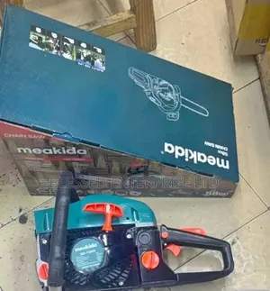 Meakida Portable Gasoline Chainsaw with Blade