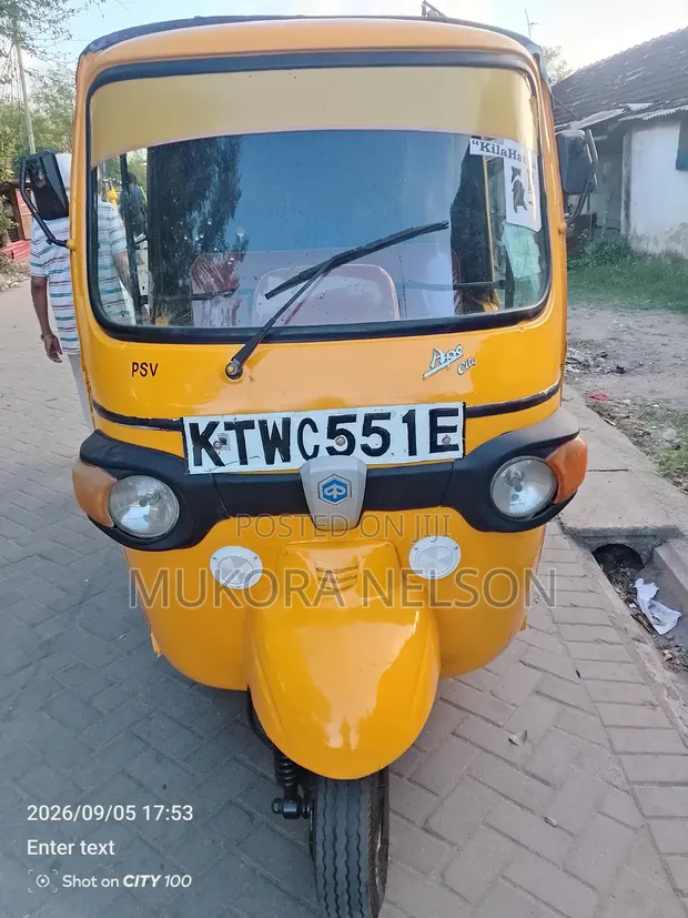 Piaggio Tuktuk 2024 Yellow - 1