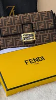 Designer Handbag - Sleek Chic Style - 5