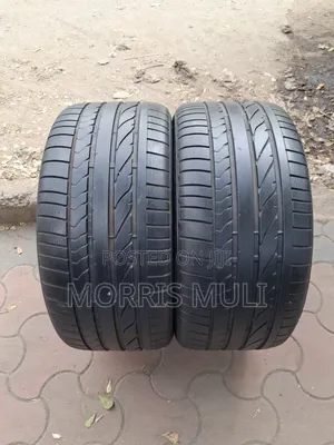 Bridgestone 275/40R18 Run Flat Tires (Pair)