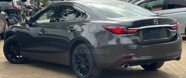 Mazda Atenza 2021 - 1