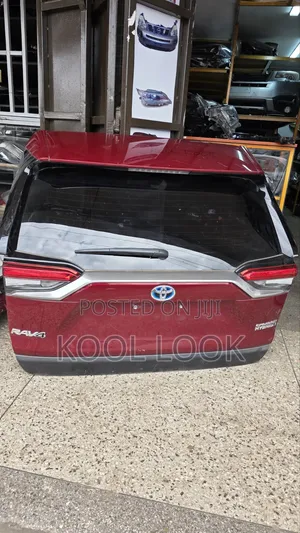 Toyota RAV4 2019 Electric Tailgate/Boot