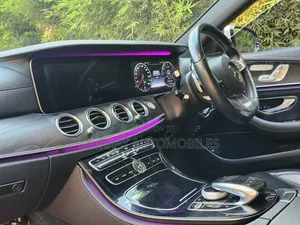 Mercedes-Benz E200 2017 Nyeupe