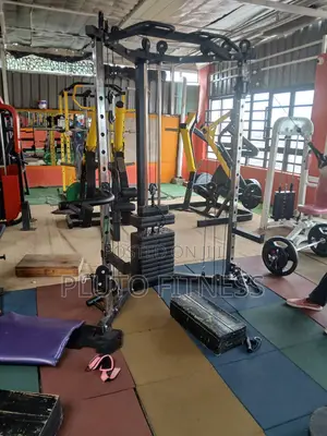 American Fitness Smith Machine Gym