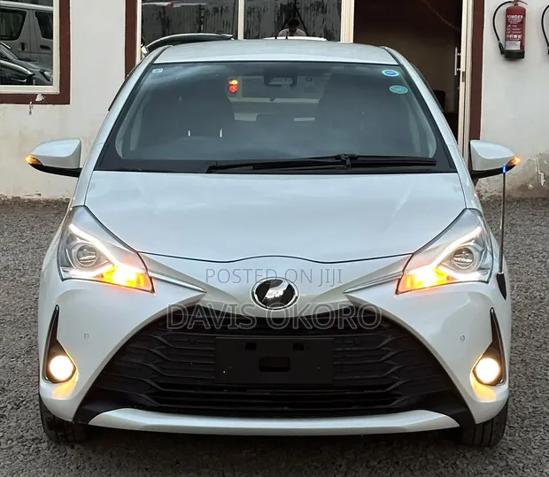 Toyota Vitz 2019 White - 1