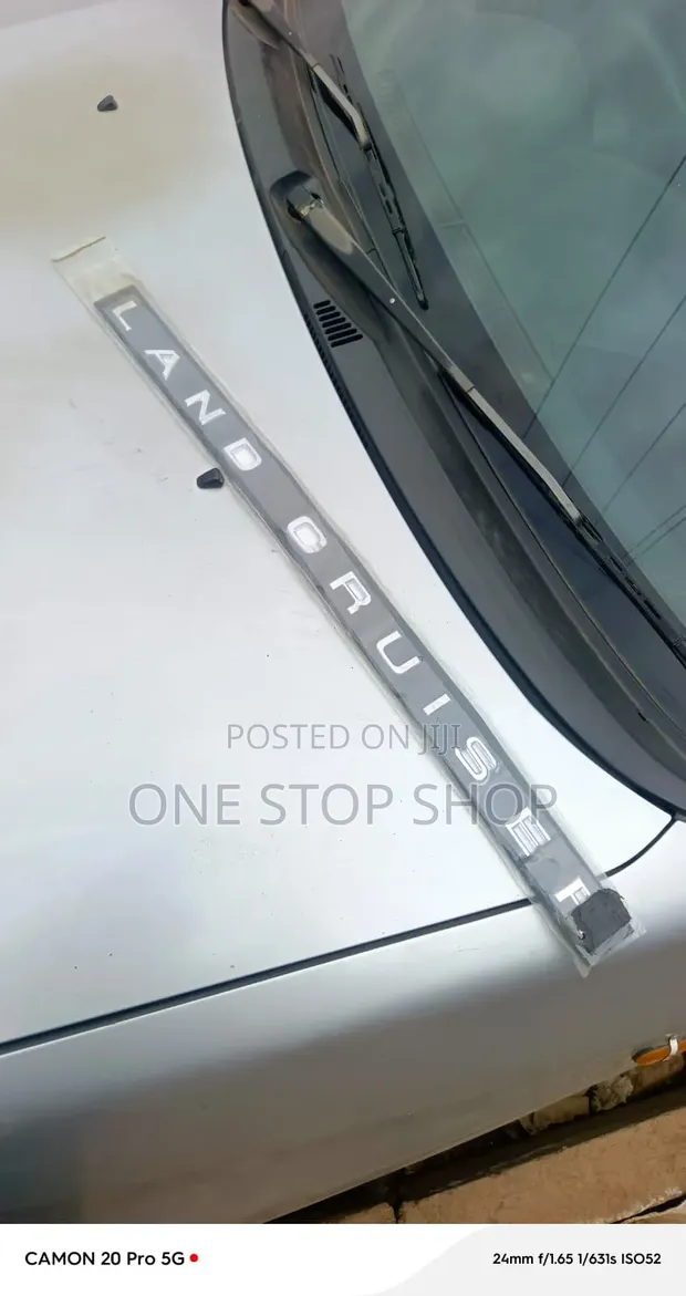 Toyota Land Cruiser Bonnet Replacement Decal Silver Letter Badge - 1