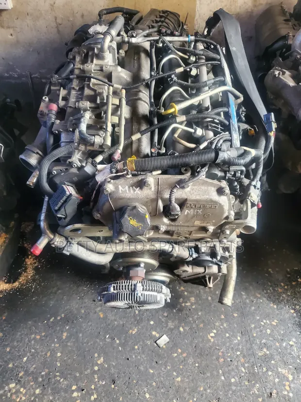 Isuzu 4P10 Complete Engine - 1