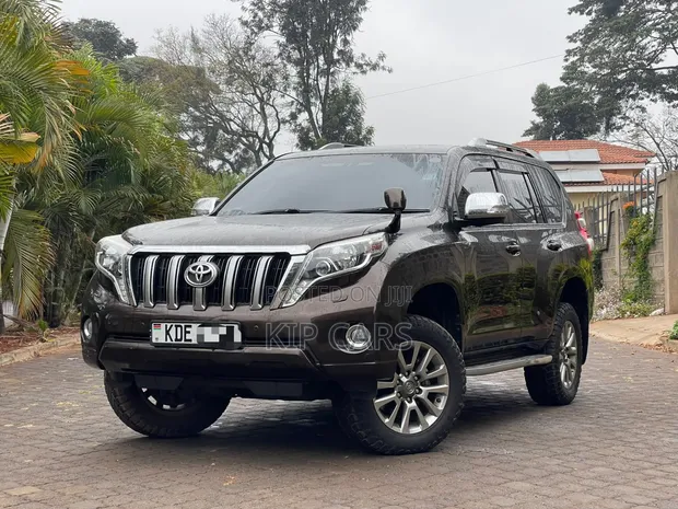 Toyota Land Cruiser Prado 2017 Brown - 1