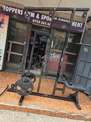 Brand New Lat Pull Down Gym Cable Machine