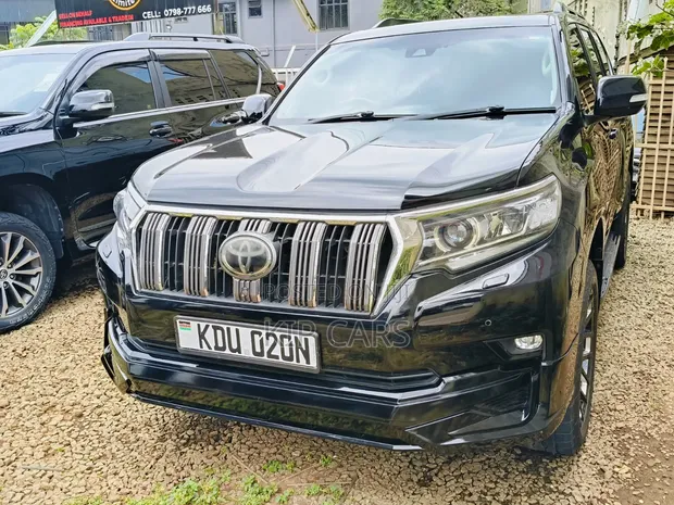 2018 Toyota Land Cruiser Prado 2.8 Black - 1