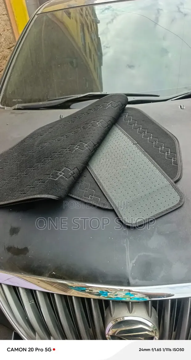 Diamond Stitched Woolen Floor Mats - Brand New - 1