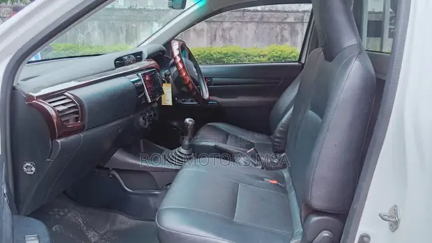 Toyota Hilux Single Cab 2018 - 1