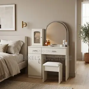 Modern Dressing Table with 5 Drawers