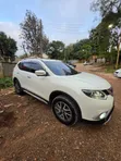 Nissan X-Trail 2.0 Petrol AWD 2014 White - 3
