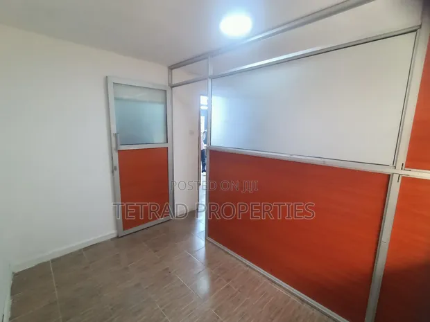 Prime 120 SqFt Office to Let in Nairobi CBD Near City Hall - 1
