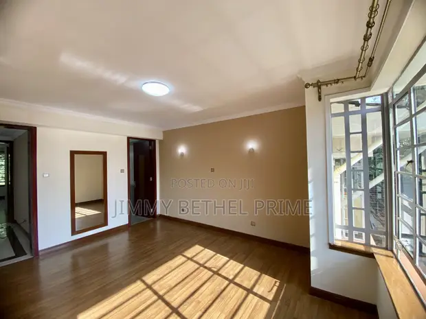 5-Bedroom Townhouse for Rent in Spring Valley - 1