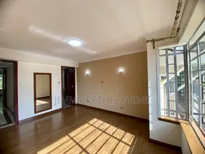 5-Bedroom Townhouse for Rent in Spring Valley