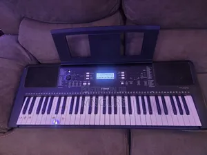 Yamaha Keyboard PSR-E373