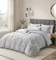 Three-Dimensional Chenille Duvet Cover Set (6x7 & 6x6) - 4