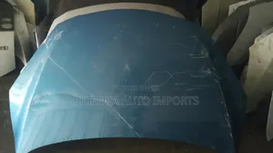 Mazda Demio DE Bonnet
