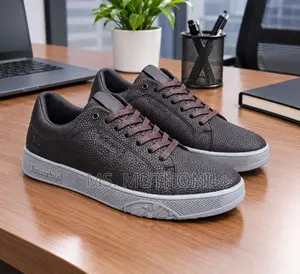Timberland Men's Classic Leather Casual Sneakers