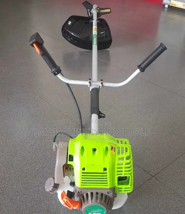Milano Italia MLBC004 4-Stroke Brush Cutter - 1
