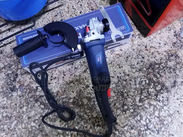 950 Watts 4-inch Angle Grinder - 1