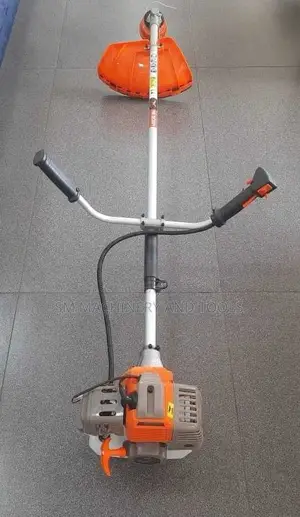 Astramilano AMBC001 2-Stroke Brush Cutter