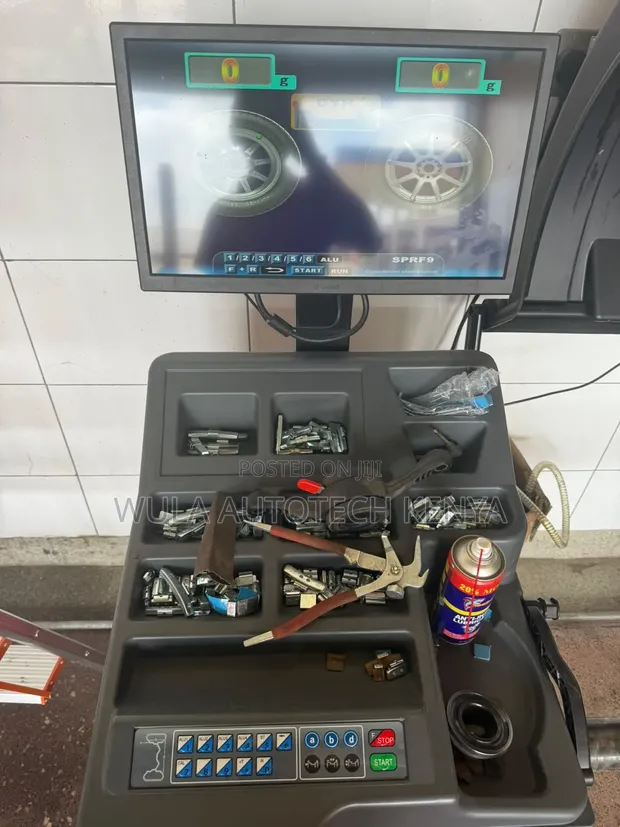 Sunshine S-909 Digital Wheel Balancer - 1