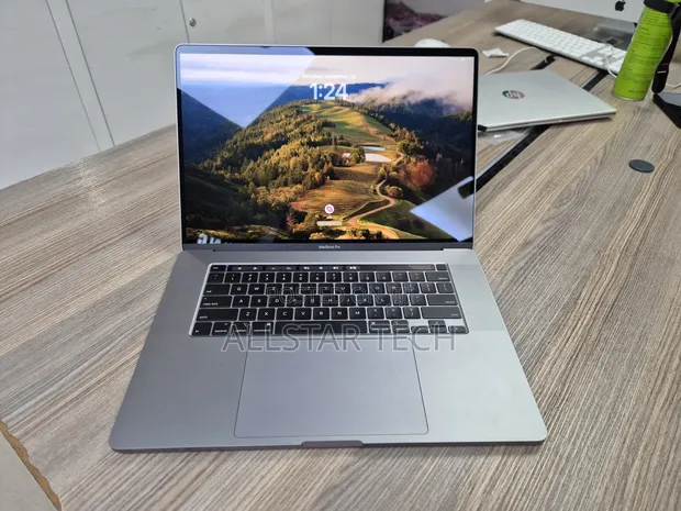 Apple MacBook Pro 2019 16" Intel Core i9, 16GB RAM, 1TB SSD - 1