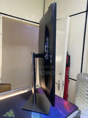 Dell 24-inch Monitor Edge-to-Edge