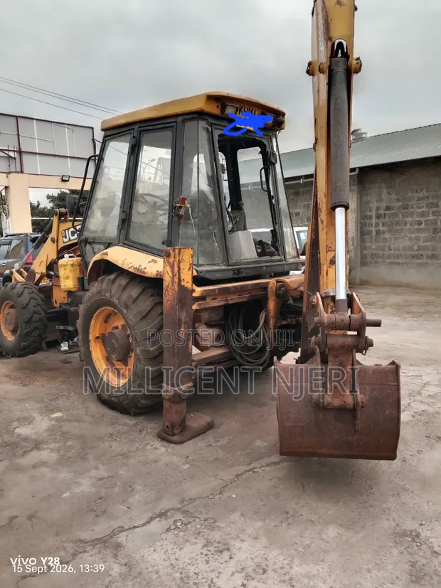 JCB Backhoe Loader 2020 - 1