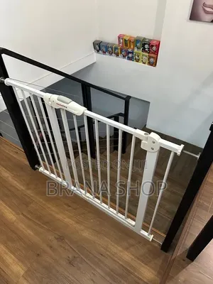 SmartFit 83cm Pressure-Mounted Baby Safety Gate