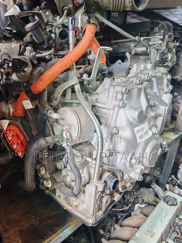 Gearbox ya Nissan X-Trail NT32 (Iliyotumika) - 1